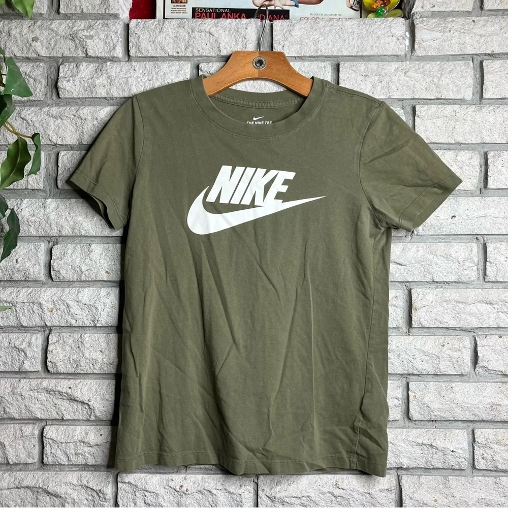 The Nike Tee Olive Green Short Sleeve